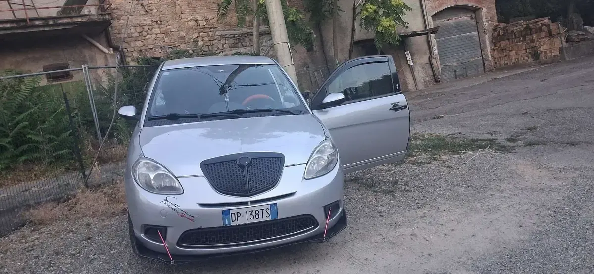 Usata Lancia Ypsilon 75 CV (55 kW) 2008 Utilitaria