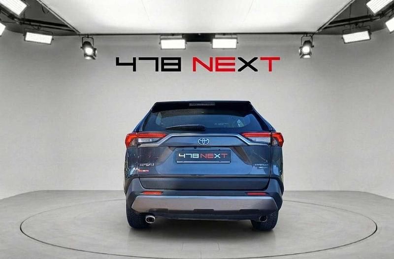 Begagnad Toyota RAV4 Hybrid Business Edition 222 HK (163 kW) 2021 Grå SUV