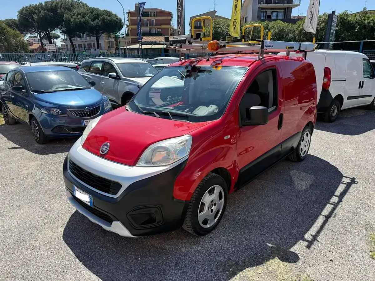 Usata Fiat Fiorino 95 CV (69 kW) 2017 Rosso Monovolume