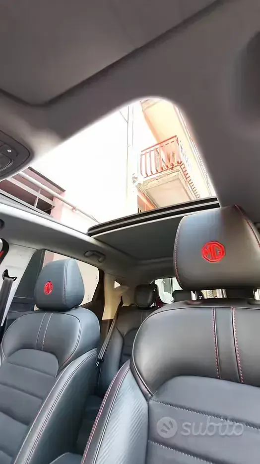 Usata MG ZS 111 CV (81 kW) 2024 Rosso SUV