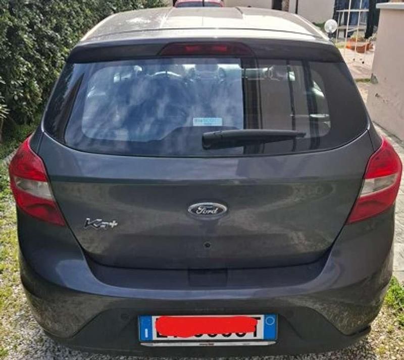 Gebraucht Ford Ka Plus Ultimate 86 PS (63 kW) 2018 Grau Kleinwagen