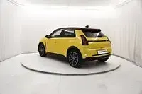 Usata Renault 5 E-Tech Iconic 110 kW (150 CV) 2025 Giallo
