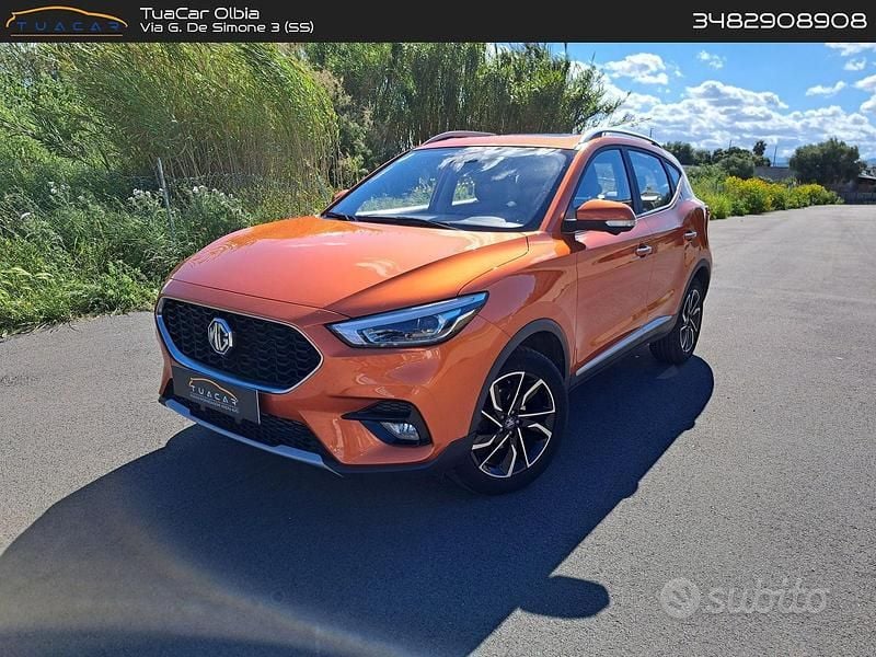 Arancione Usata 2023 MG ZS Luxury Tre volumi | 15.490 € (Buon prezzo) - Immagine 1/4