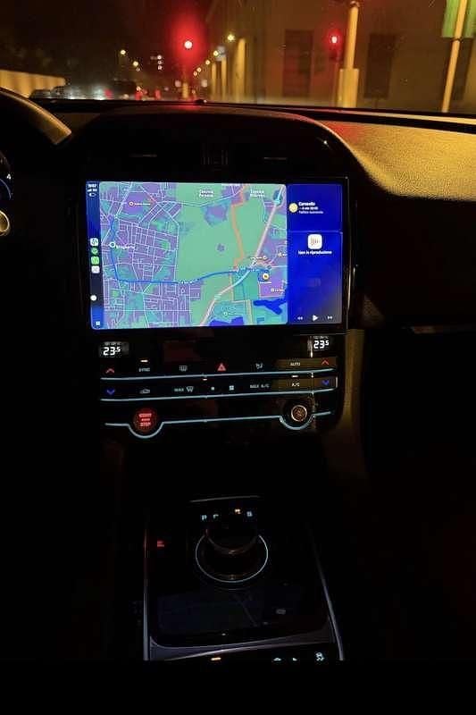 Usata Jaguar F-Pace Portfolio 179 CV (131 kW) 2016 Nero SUV