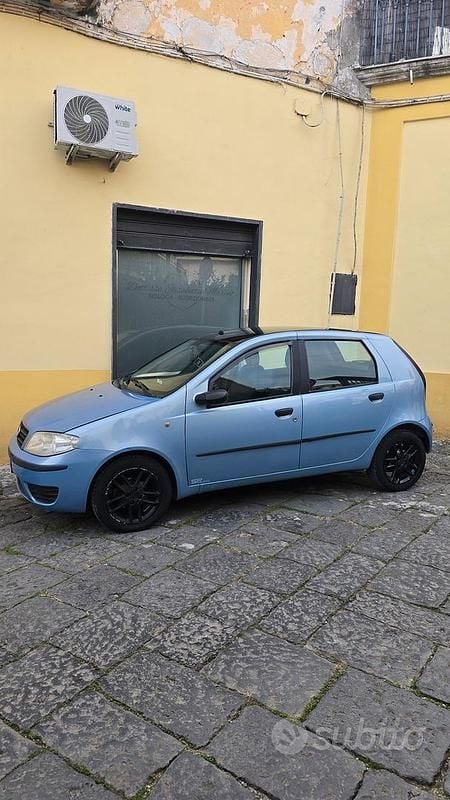 Usata Fiat Punto 2003 Utilitaria