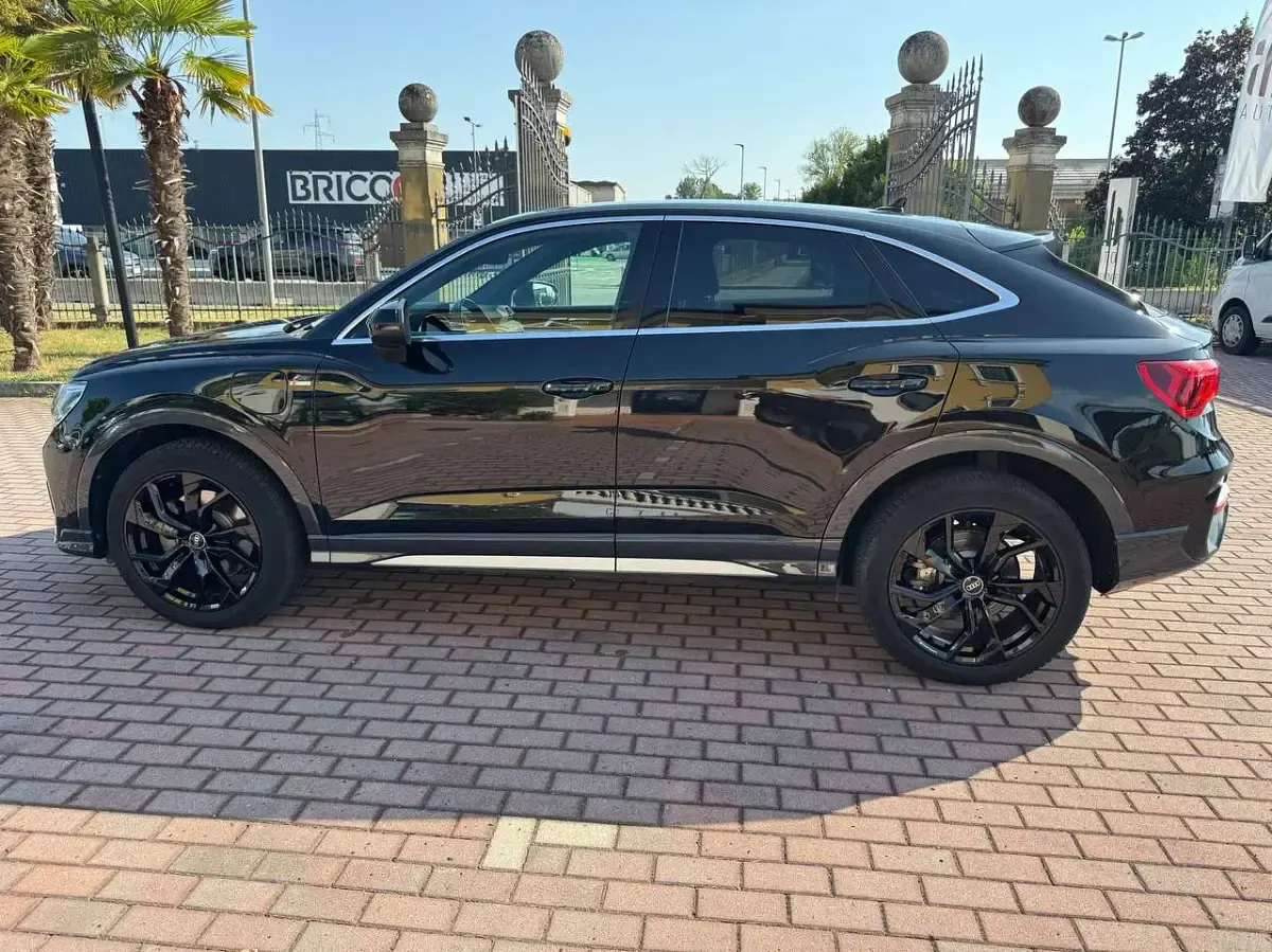 Usata Audi Q3 Sportback S-Line 150 CV (110 kW) 2021 Nero SUV