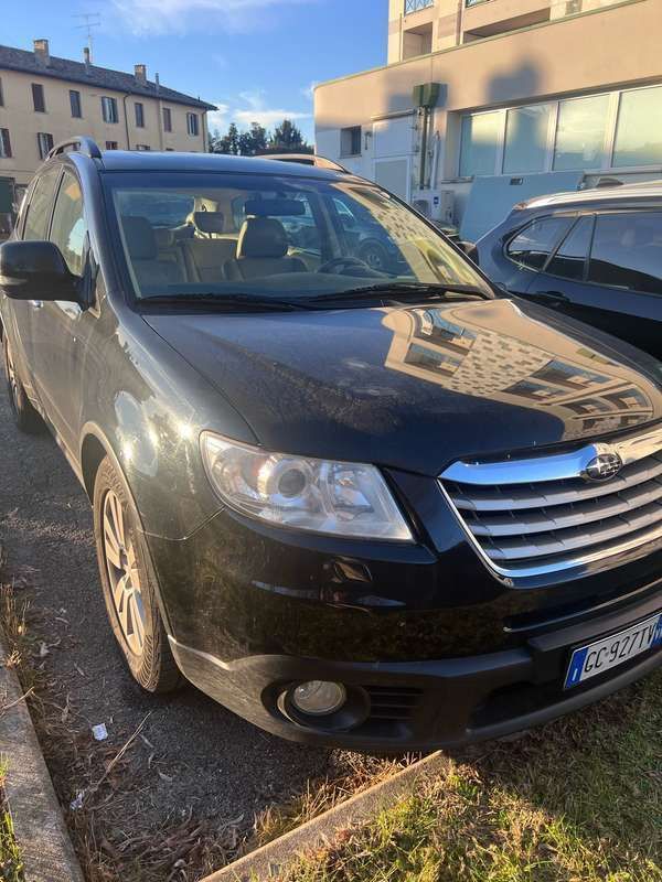 Nero Usata 2008 Subaru Tribeca Comfort SUV | 7500 € - Immagine 1/4