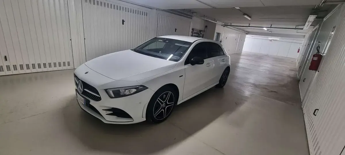 Usata Mercedes A250 Premium 160 CV (117 kW) 2020 Bianco Berlina