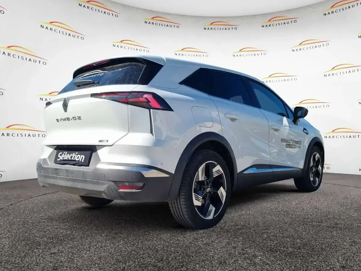 Usata Renault Symbioz Techno 160 CV (117 kW) 2026 Bianco SUV