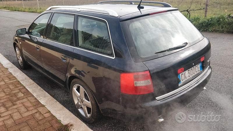 Usata Audi A6 180 CV (132 kW) 2004 Blu Station wagon