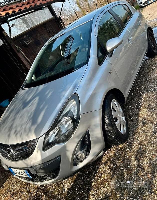 Usata Opel Corsa 2014 Utilitaria