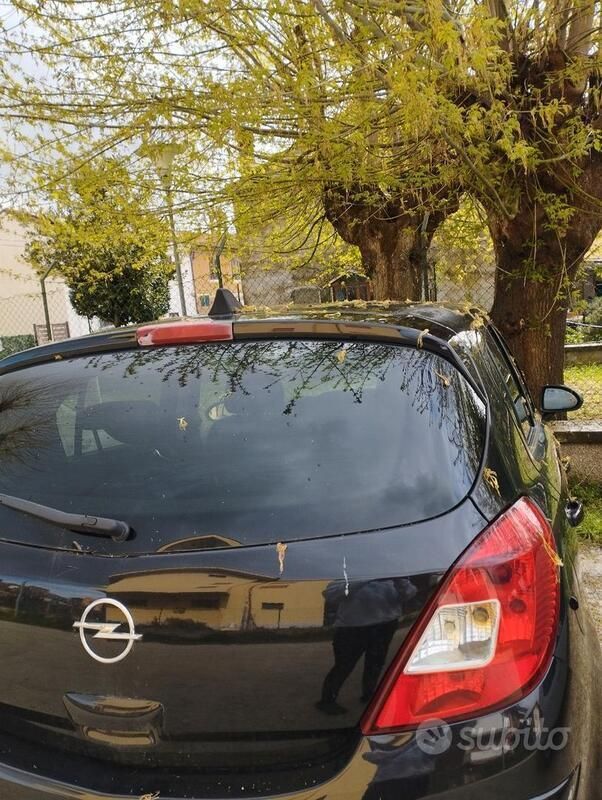 Usata Opel Corsa 2011 Nero Berlina
