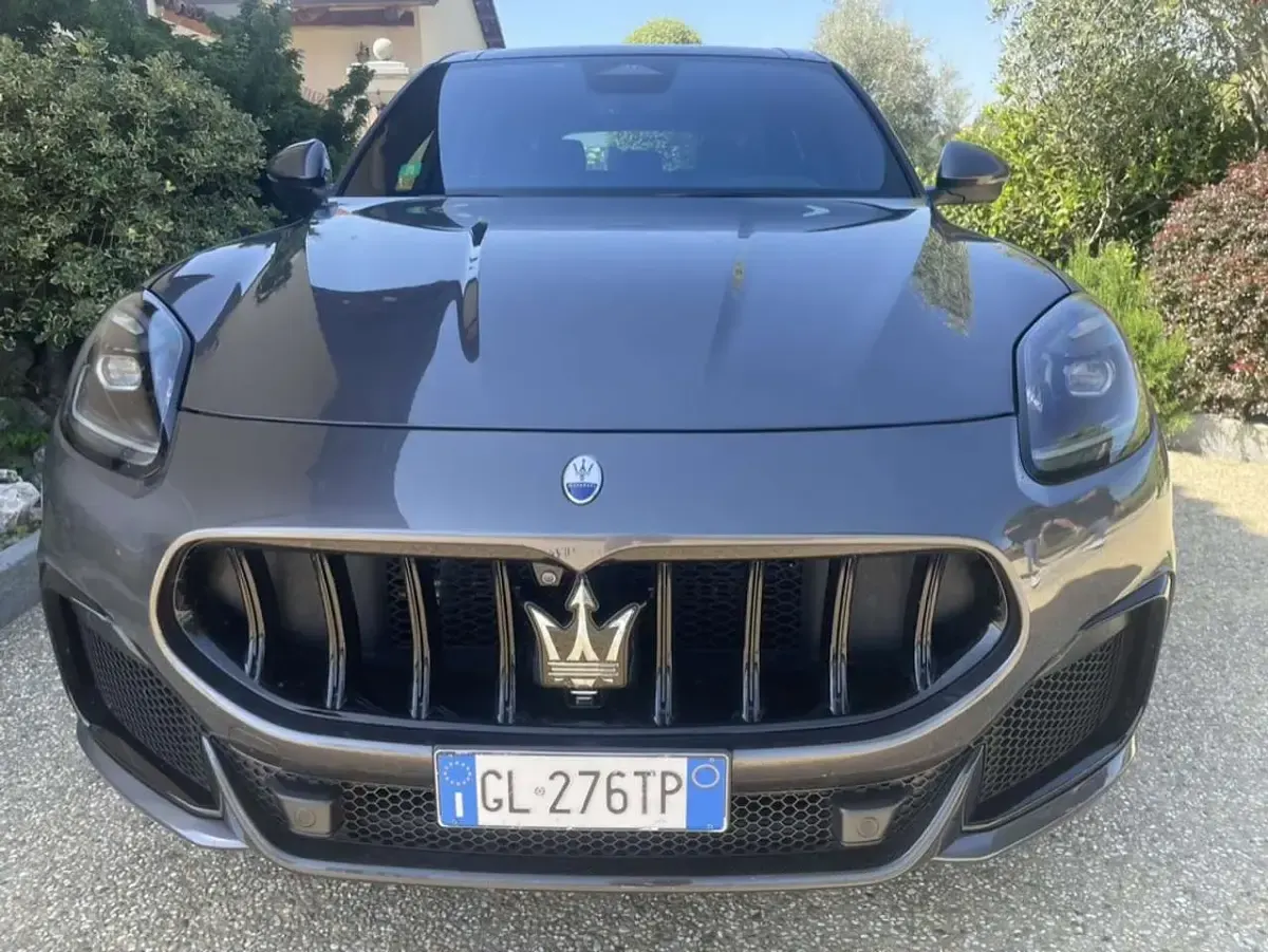 Usata Maserati Grecale 530 CV (389 kW) 2022 Grigio lava SUV