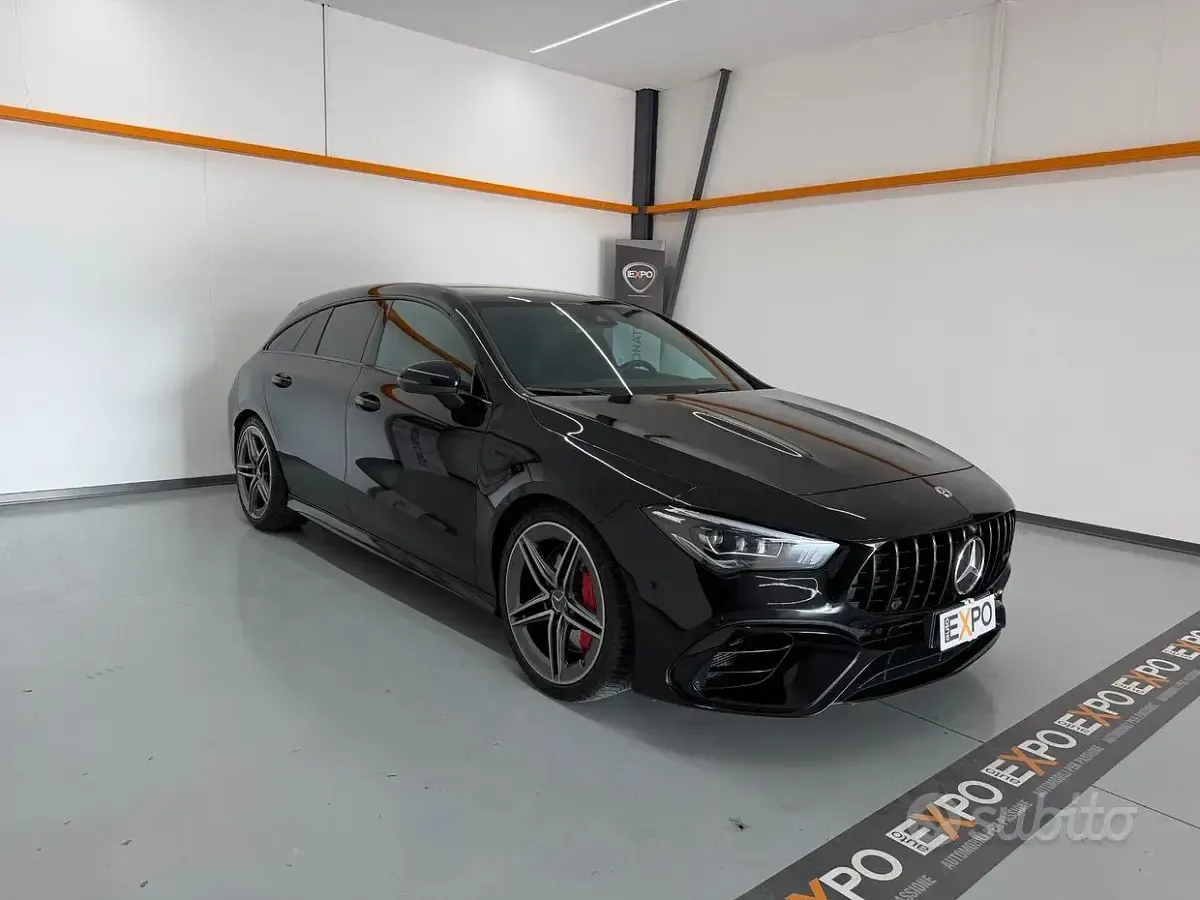Usata Mercedes CLA45 AMG Shooting Brake AMG 421 CV (309 kW) 2023 Nero Station wagon