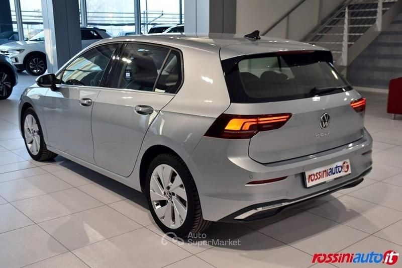 Usata VW Golf VIII Style 150 CV (110 kW) 2025 Argento Berlina