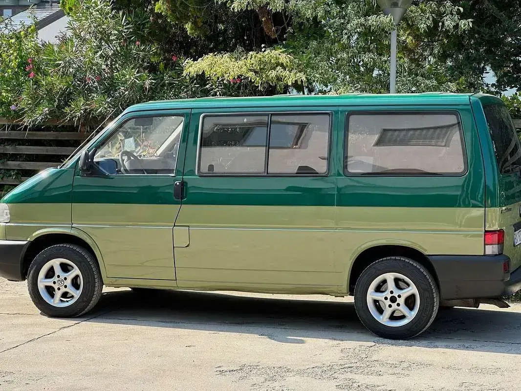Usata VW T4 Classicline 68 CV (50 kW) 1997 Verde Furgone