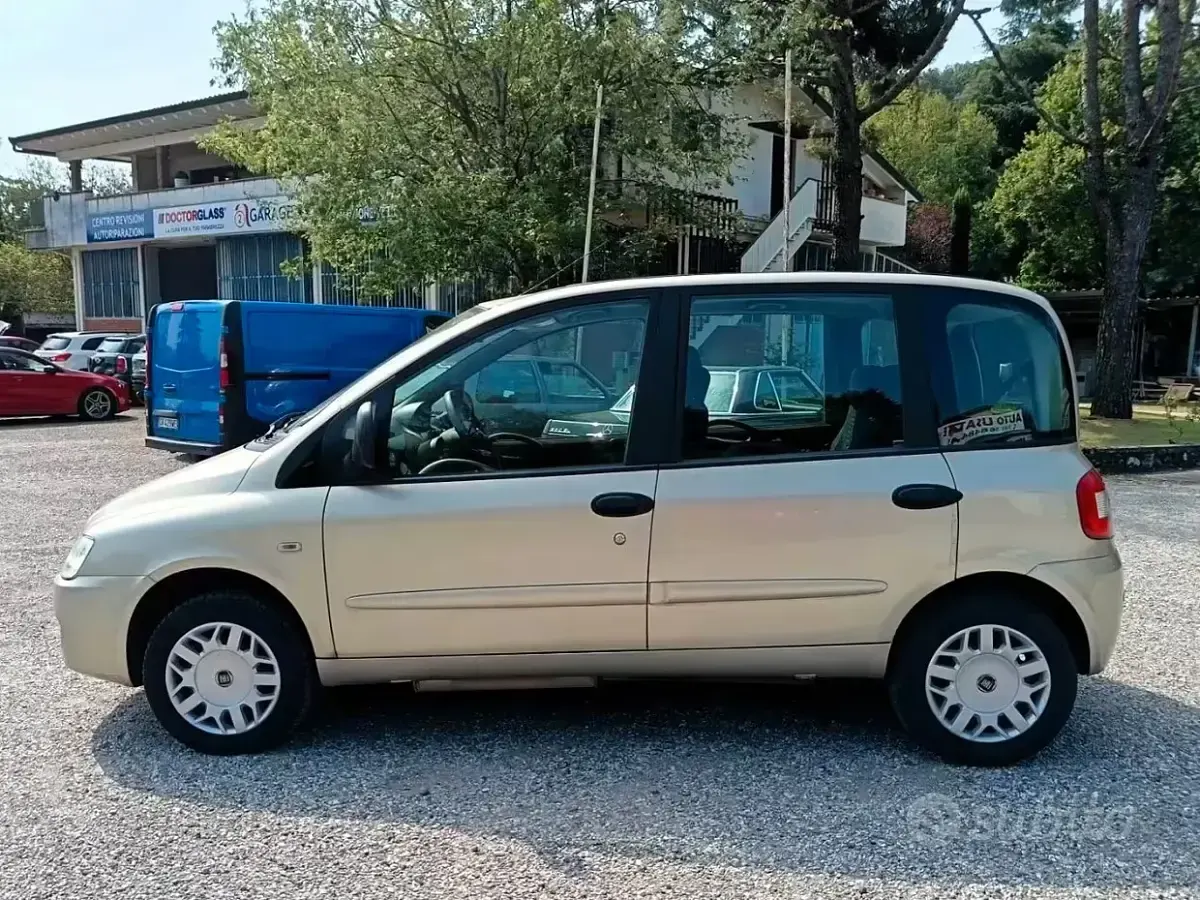 Usata Fiat Multipla 103 CV (75 kW) 2010 Other Monovolume