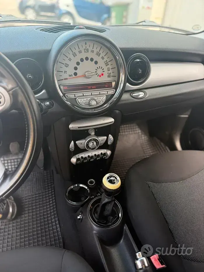 Usata Mini ONE 95 CV (69 kW) 2007 Nero Utilitaria