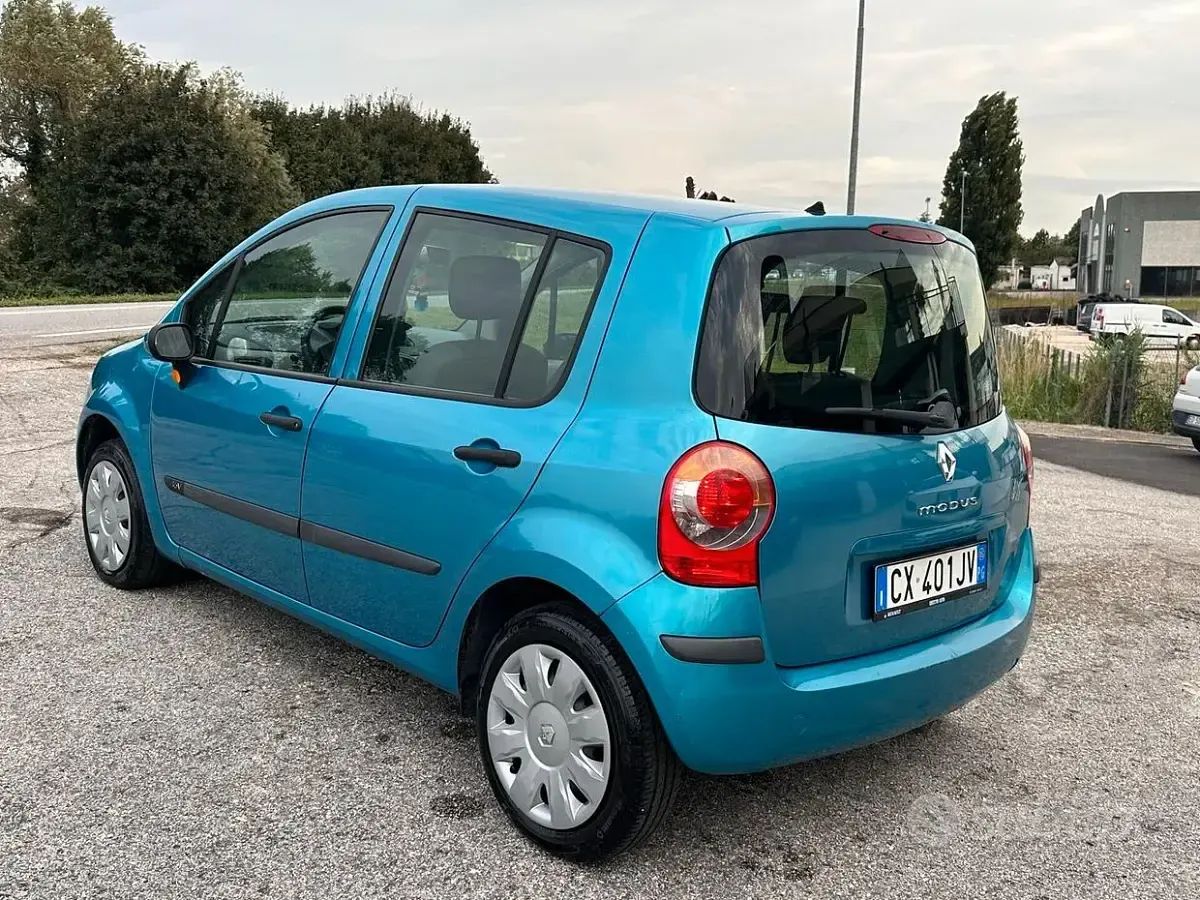 Usata Renault Modus Luxe 75 CV (55 kW) 2005 Blu Monovolume
