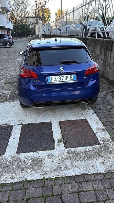 Usata Peugeot 308 GT-line 131 CV (96 kW) 2019 Blu Berlina
