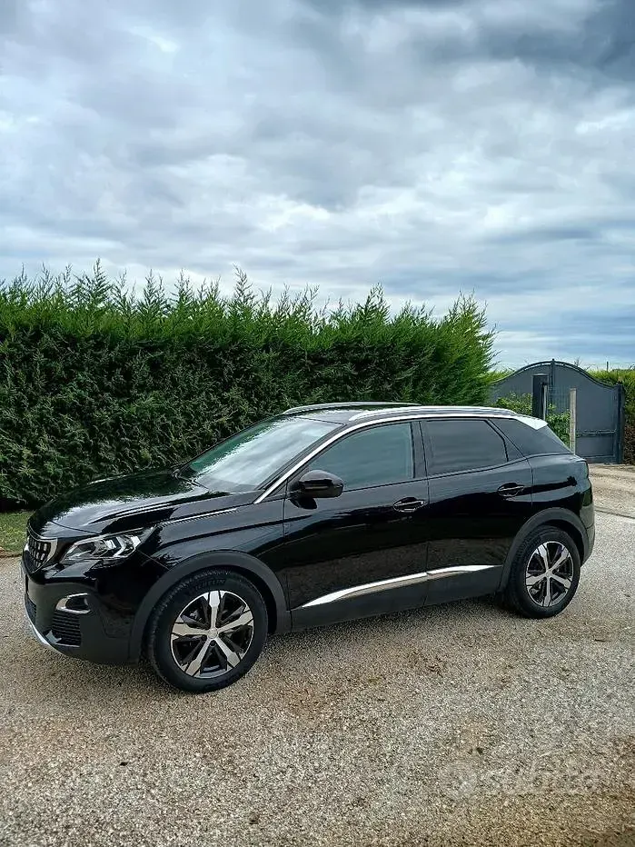 Usata Peugeot 3008 Allure 120 CV (88 kW) 2018 Nero SUV