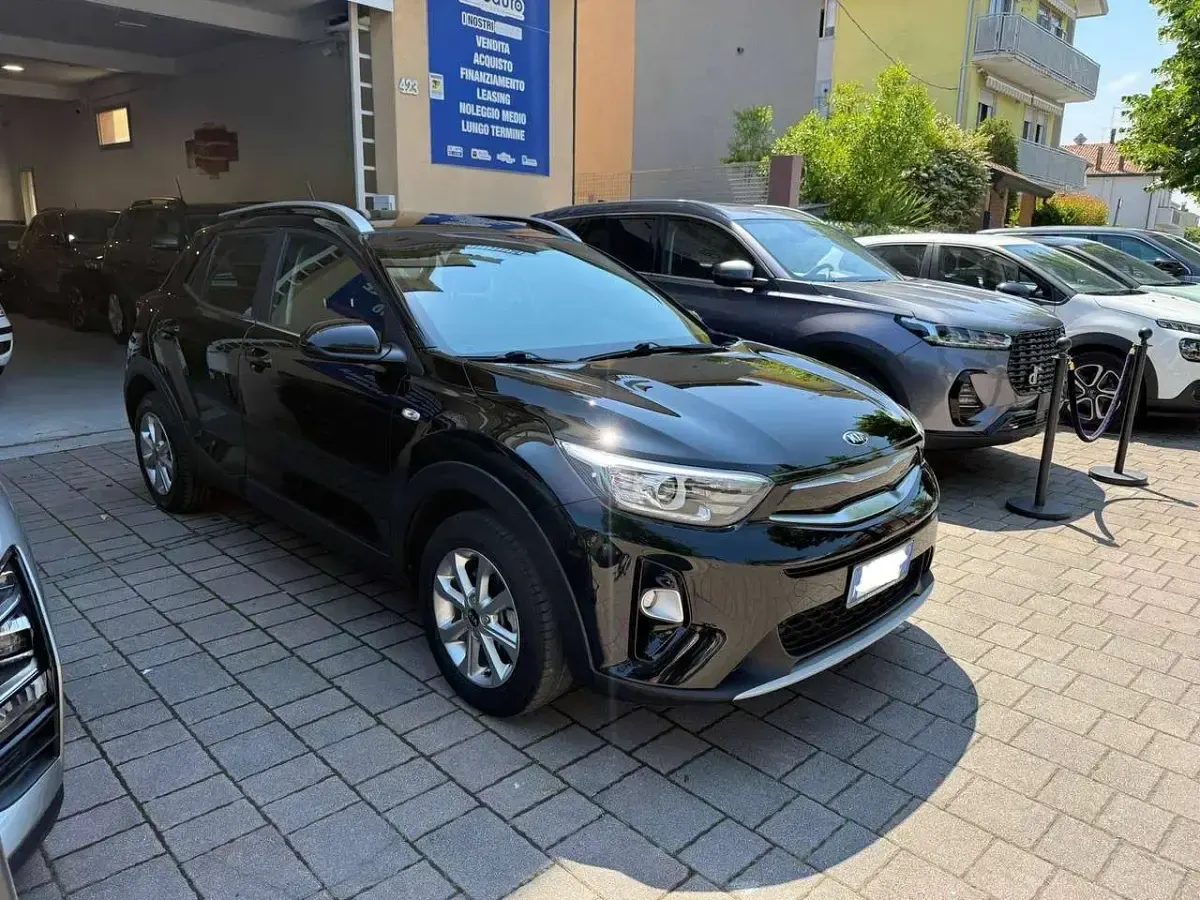 Usata Kia Stonic Style 97 CV (71 kW) 2019 Nero SUV