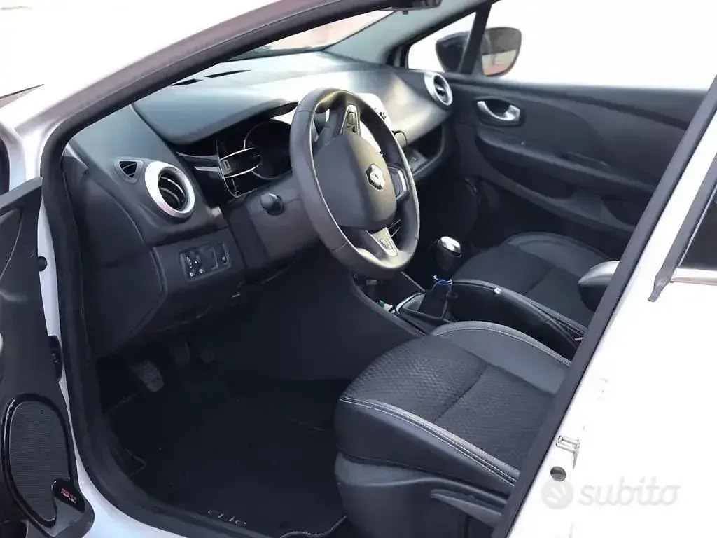 Usata Renault Clio 75 CV (55 kW) 2018 Bianco Utilitaria