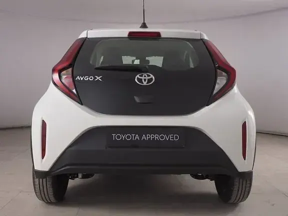 Usata Toyota Aygo X Active 72 CV (52 kW) 2023 Bianco SUV