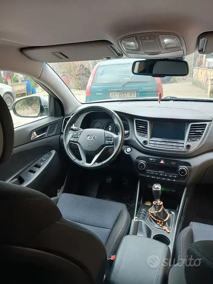 Usata Hyundai Tucson 141 CV (103 kW) 2017 Grigio SUV