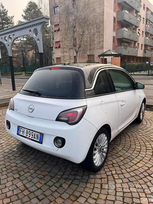 Usata Opel Adam 87 CV (63 kW) 2016 Utilitaria
