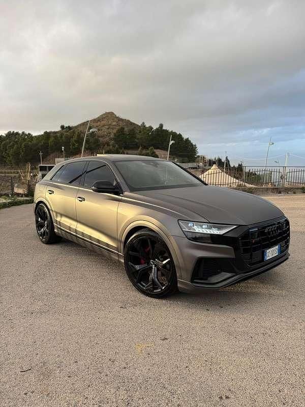 Usata Audi Q8 Ambiente 286 CV (210 kW) 2019 Grigio SUV