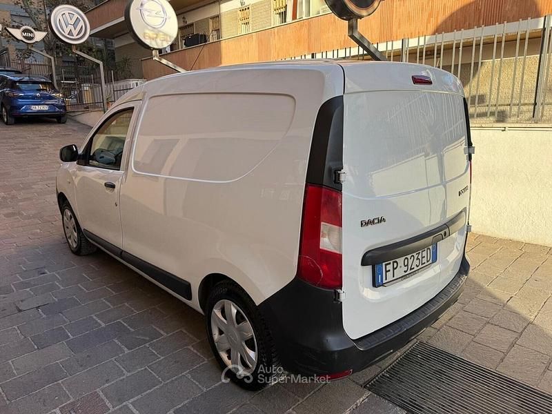 Usata Dacia Dokker 102 CV (75 kW) 2018 Bianco Monovolume
