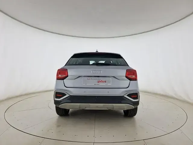 Usata Audi Q2 Advanced Plus 150 CV (110 kW) 2023 Argento floret metallizzato SUV