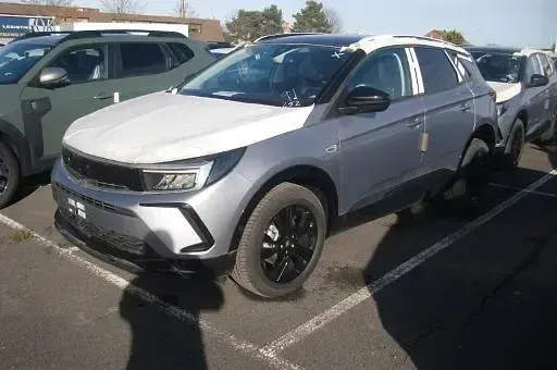 Nuova Opel Grandland X 165 CV (121 kW) 2025 Grigio SUV