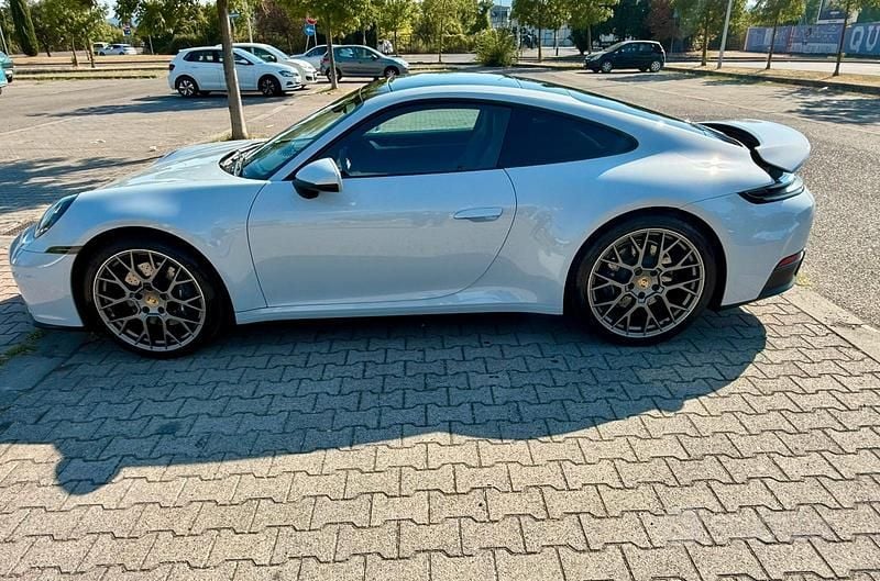 Usata Porsche 911 Carrera 394 CV (289 kW) 2025 Grigio Coupé
