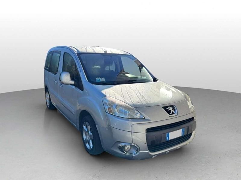 Usata Peugeot Partner Tepee Family 111 CV (81 kW) 2012 Argento Monovolume