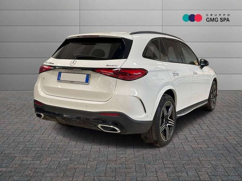 Usata Mercedes GLC300e AMG Line Premium Plus 333 CV (244 kW) 2023 Bianco SUV