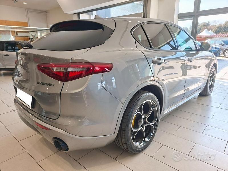 Usata Alfa Romeo Stelvio Veloce 210 CV (154 kW) 2021 Grigio SUV