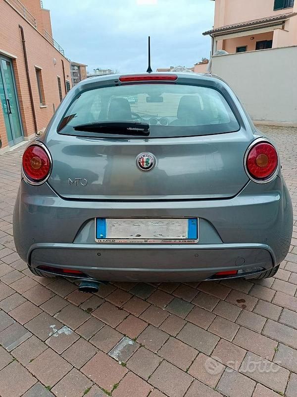 Usata Alfa Romeo MiTo Distinctive 120 CV (88 kW) 2009 Grigio Utilitaria