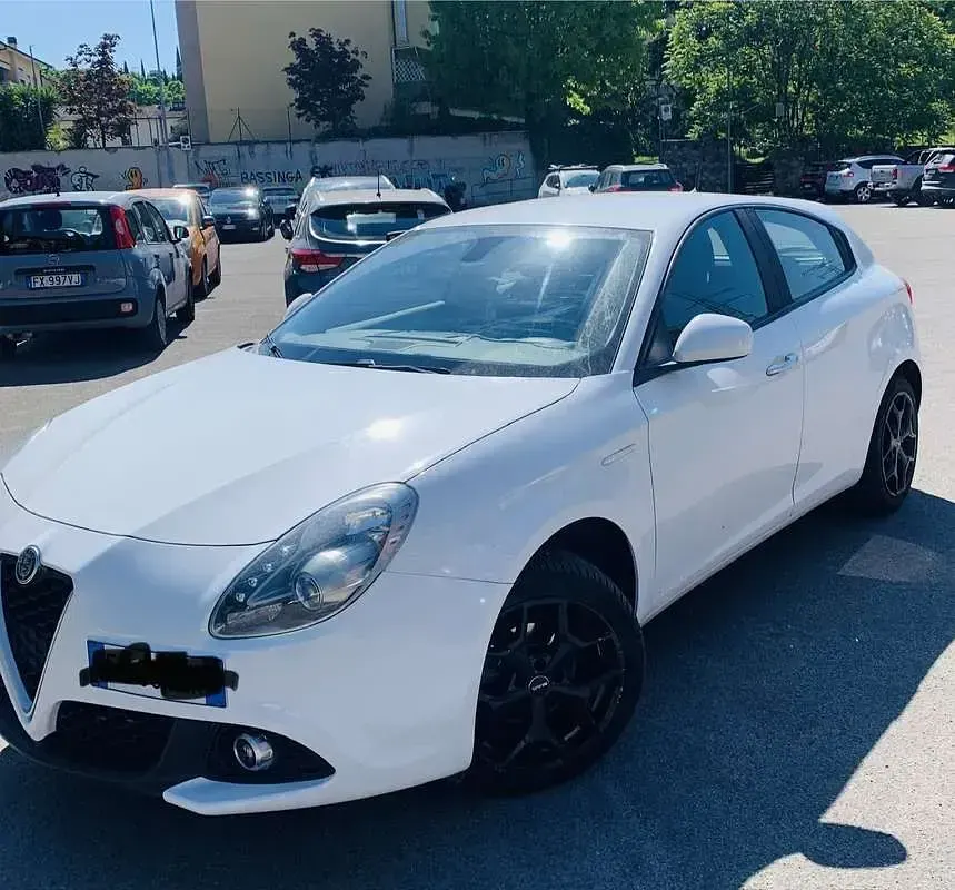 Usata Alfa Romeo Giulietta 120 CV (88 kW) 2018 Utilitaria