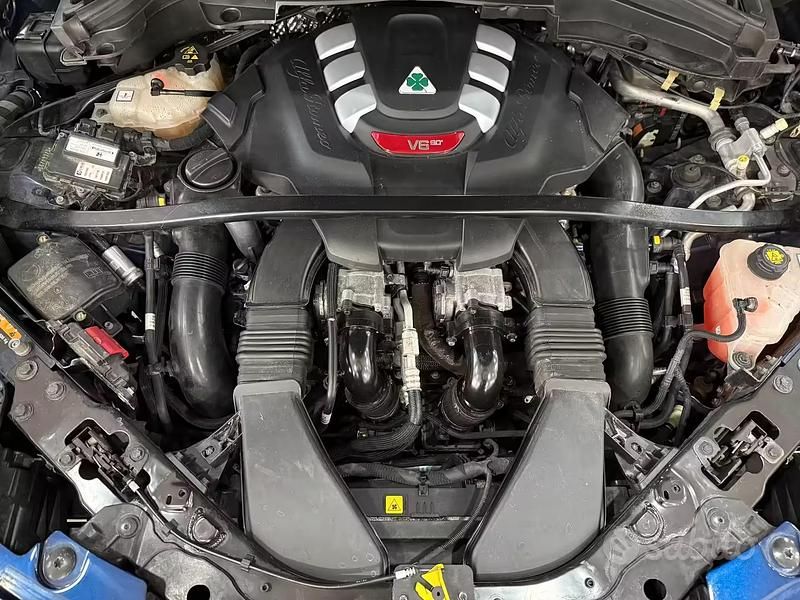 Usata Alfa Romeo Stelvio Quadrifoglio 510 CV (375 kW) 2019 Blu SUV