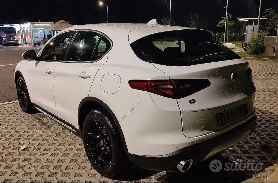 Usata Alfa Romeo Stelvio 179 CV (131 kW) 2018 Bianco SUV