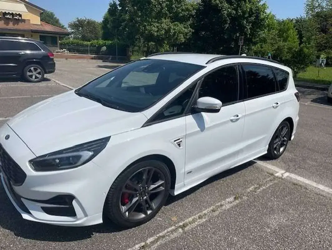 Usata Ford S-MAX Business Edition 190 CV (139 kW) 2022 Bianco Monovolume