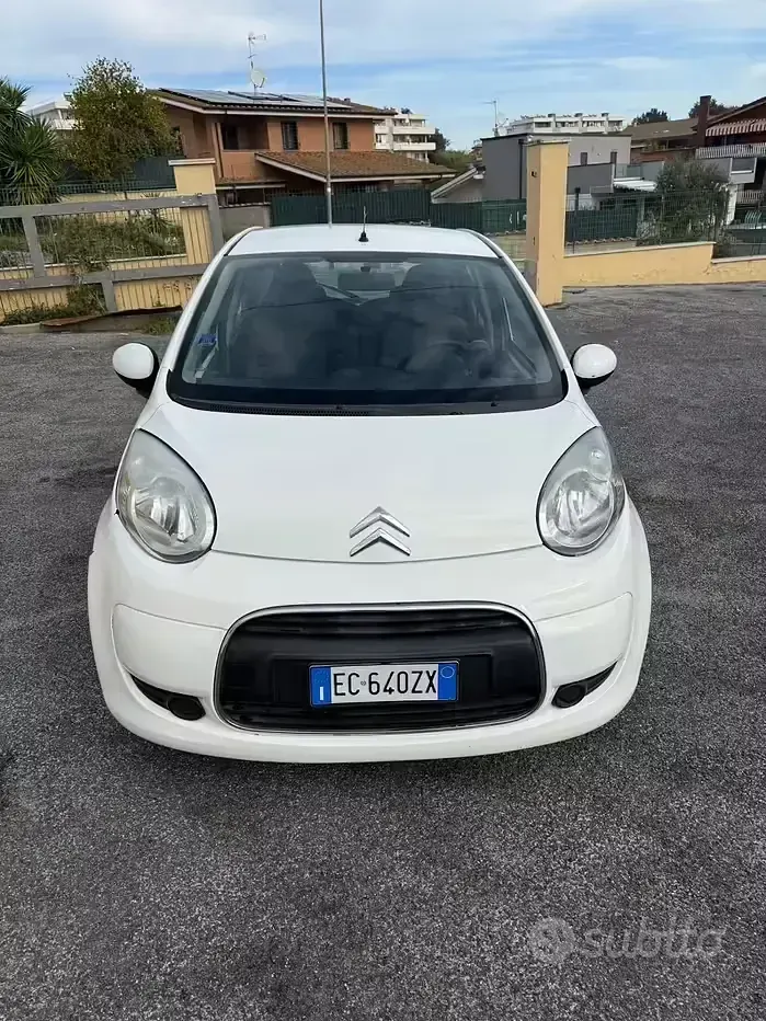 Usado Citroën C1 68 CV (50 kW) 2011 Blanco Utilitario