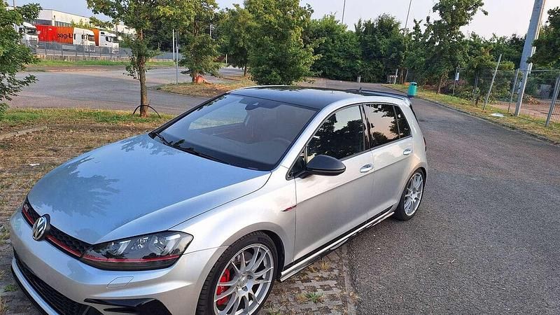 Usata VW Golf VII Business 265 CV (194 kW) 2016 Berlina