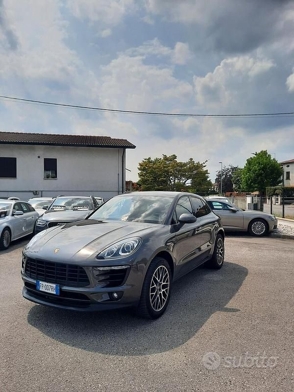 Grigio Usata 2018 Porsche Macan SUV | 34.900 € (Super prezzo) - Immagine 1/4