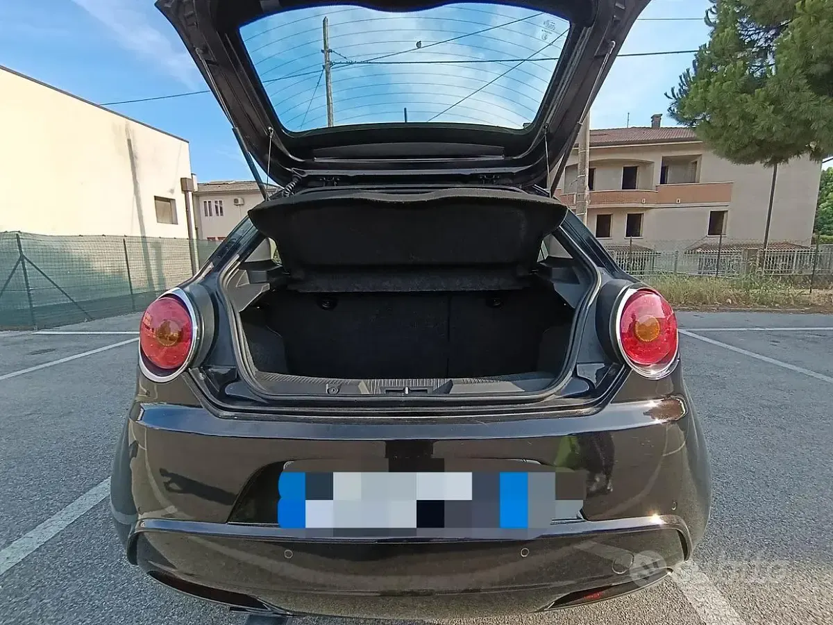 Usata Alfa Romeo MiTo 85 CV (62 kW) 2014 Nero Utilitaria
