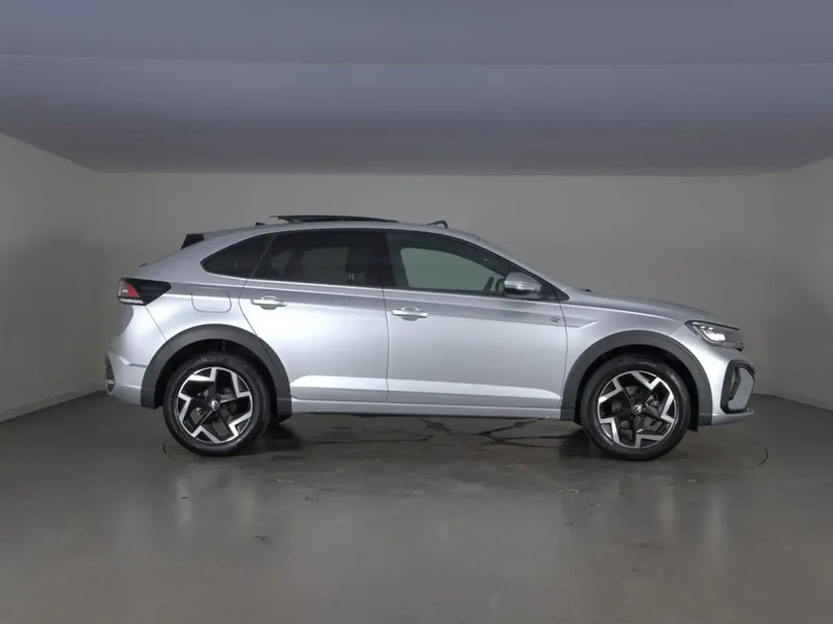 Usata VW Taigo R-line 116 CV (85 kW) 2025 Reflex silver metallizzato SUV