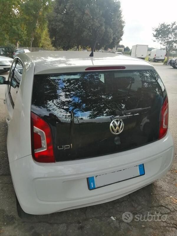 Usata VW up! 60 CV (44 kW) 2015 Bianco Utilitaria