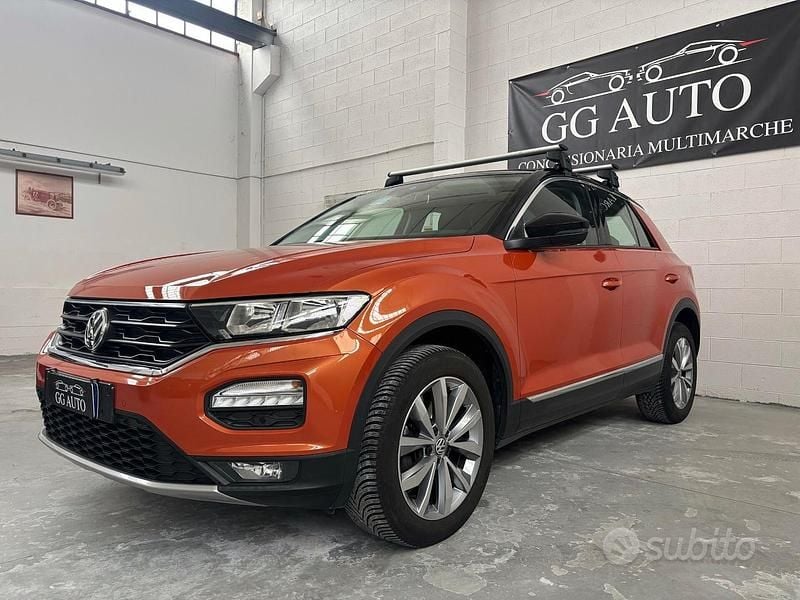 Usata VW T-Roc Style 116 CV (85 kW) 2020 Arancione SUV